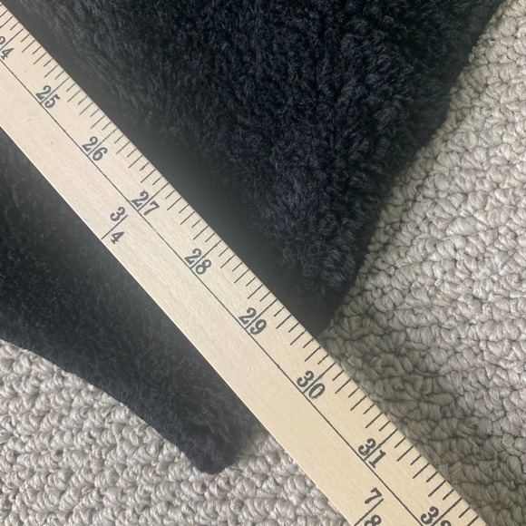 Meshme Womens Jacket Size‎ Medium Black Faux Fur Sleeveless Open Front Shawl - Picture 5 of 9